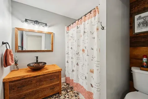 273 Route 5 North Windsor VT 05089