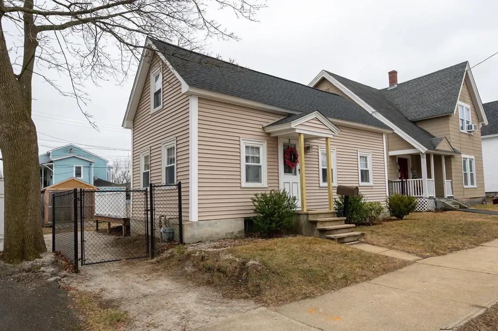 435 Central Street Manchester NH 03103