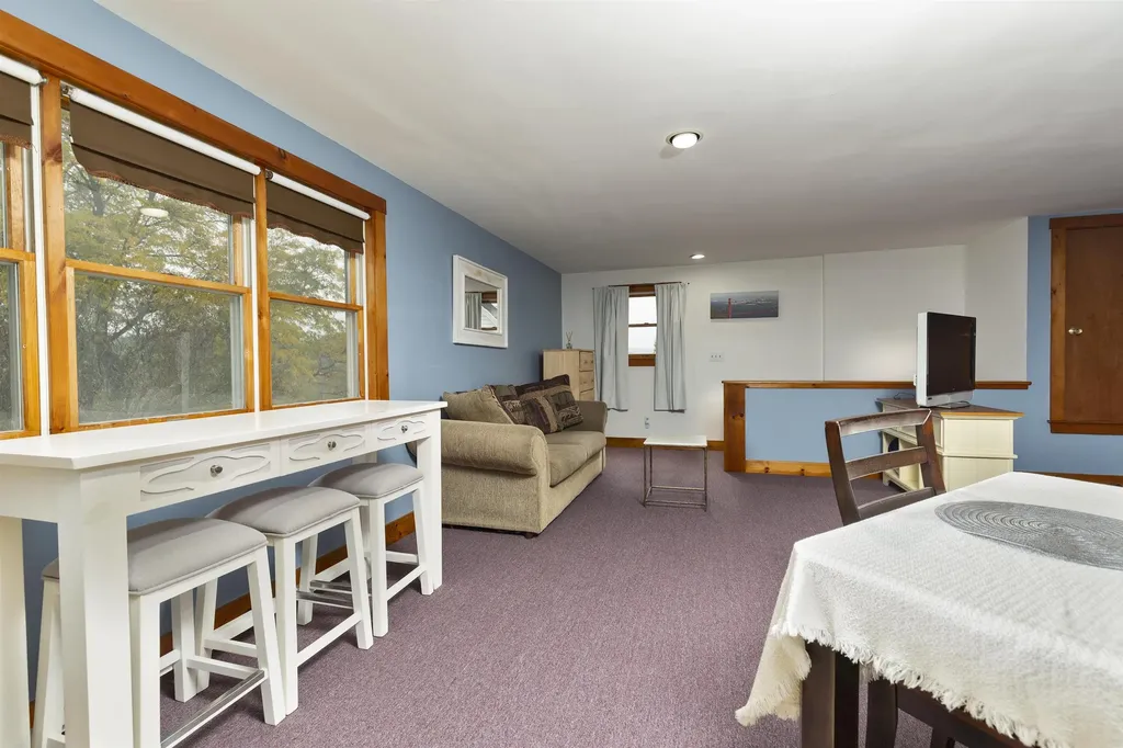 52 Farr Road Lebanon NH 03766