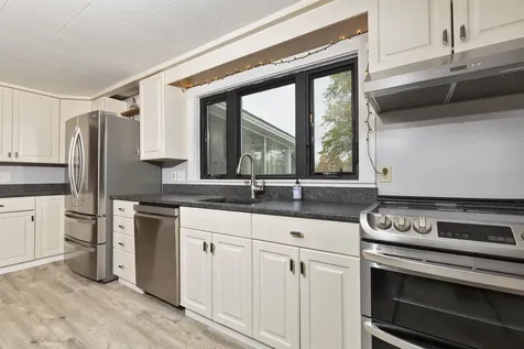 52 Farr Road Lebanon NH 03766