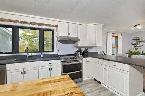 52 Farr Road Lebanon NH 03766