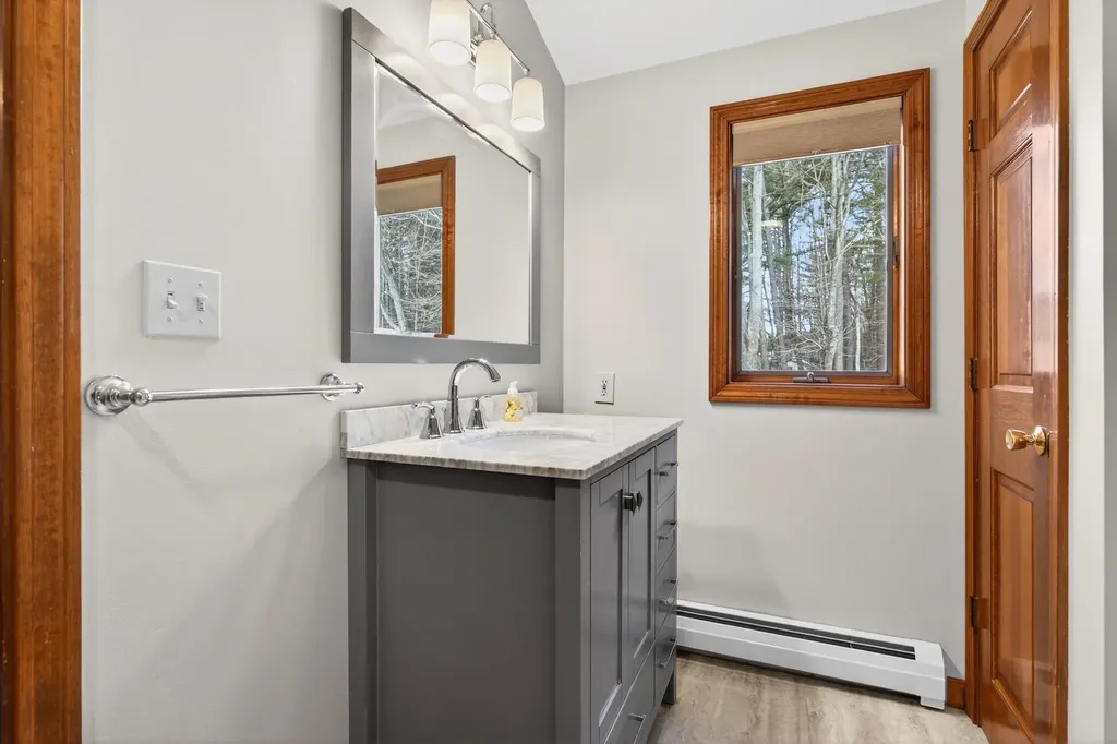 6 Drury Lane South Berwick ME 03908