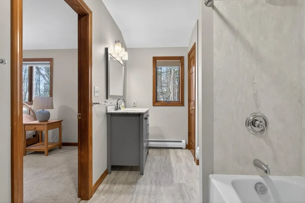 6 Drury Lane South Berwick ME 03908