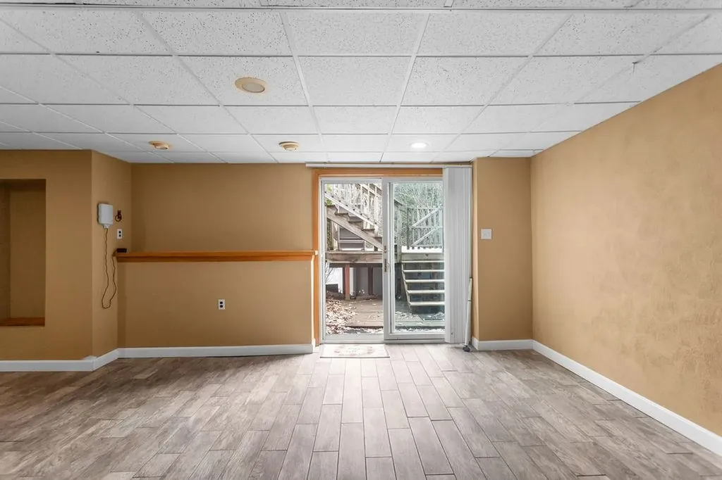 6A Karen Lane Londonderry NH 03053