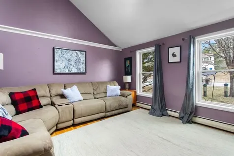 6A Karen Lane Londonderry NH 03053