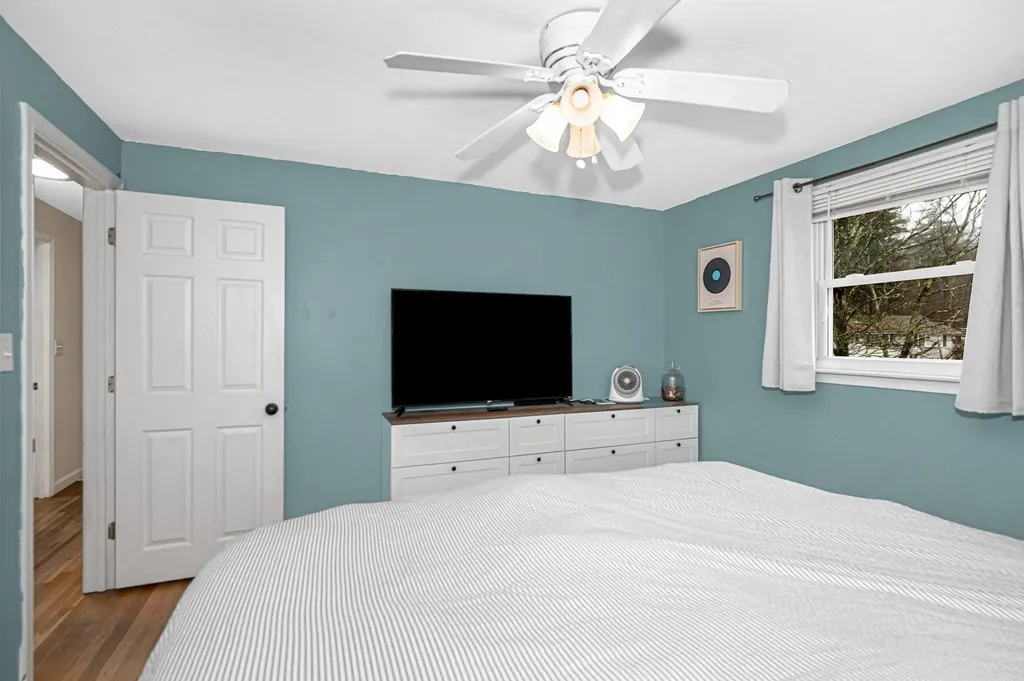 4 Kittery Drive Nashua NH 03062