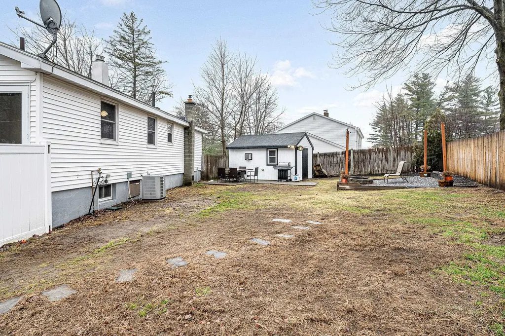 4 Kittery Drive Nashua NH 03062