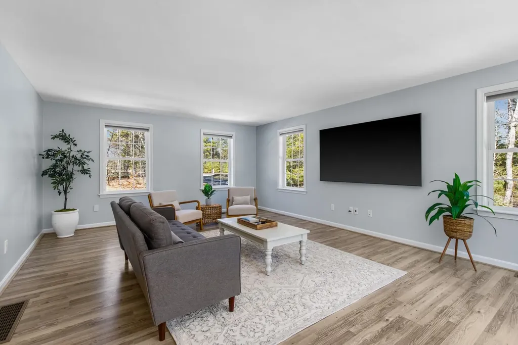 110 Tuck Drive Fremont NH 03044