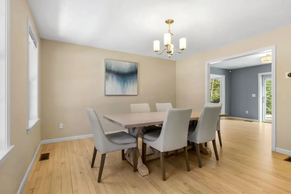 110 Tuck Drive Fremont NH 03044