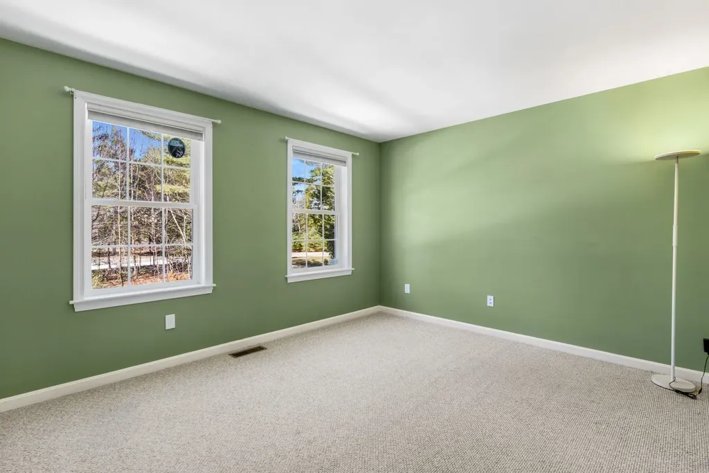 110 Tuck Drive Fremont NH 03044