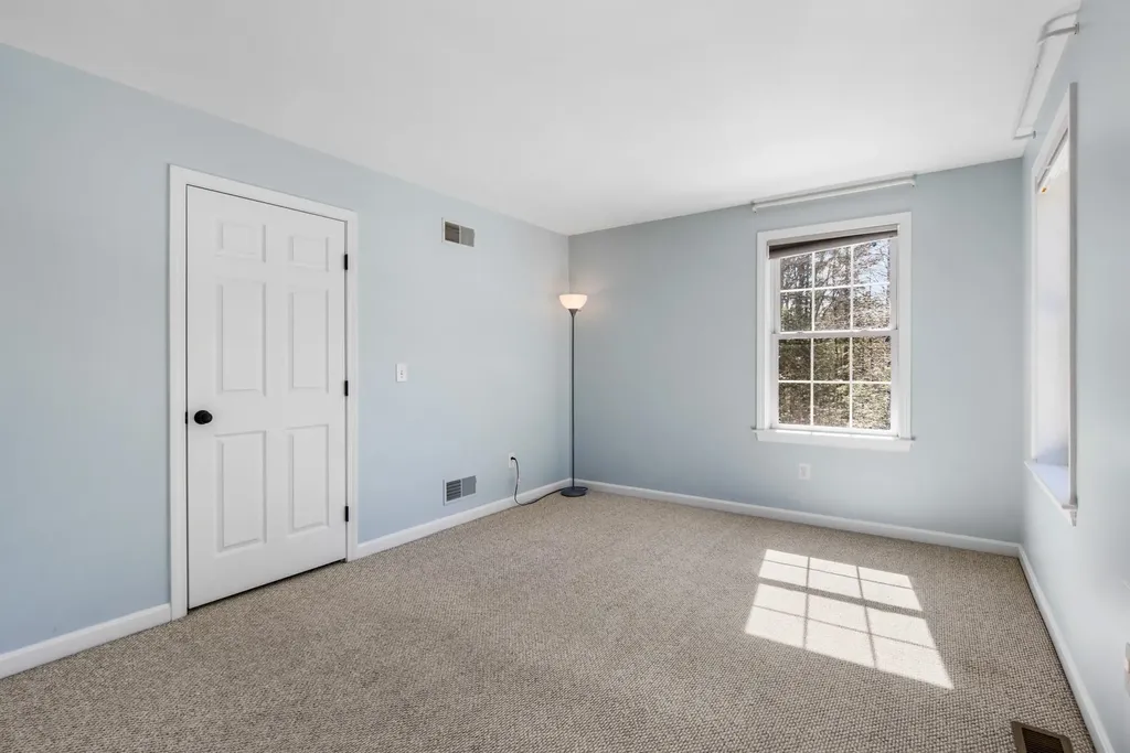 110 Tuck Drive Fremont NH 03044