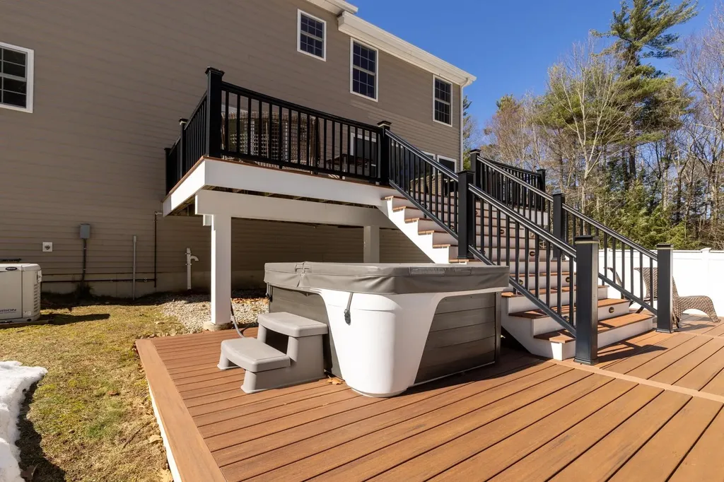 110 Tuck Drive Fremont NH 03044
