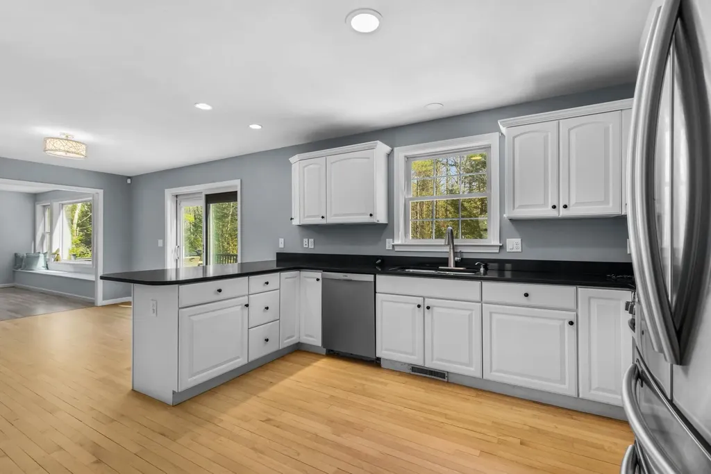 110 Tuck Drive Fremont NH 03044