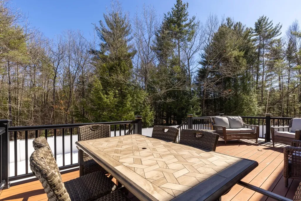110 Tuck Drive Fremont NH 03044