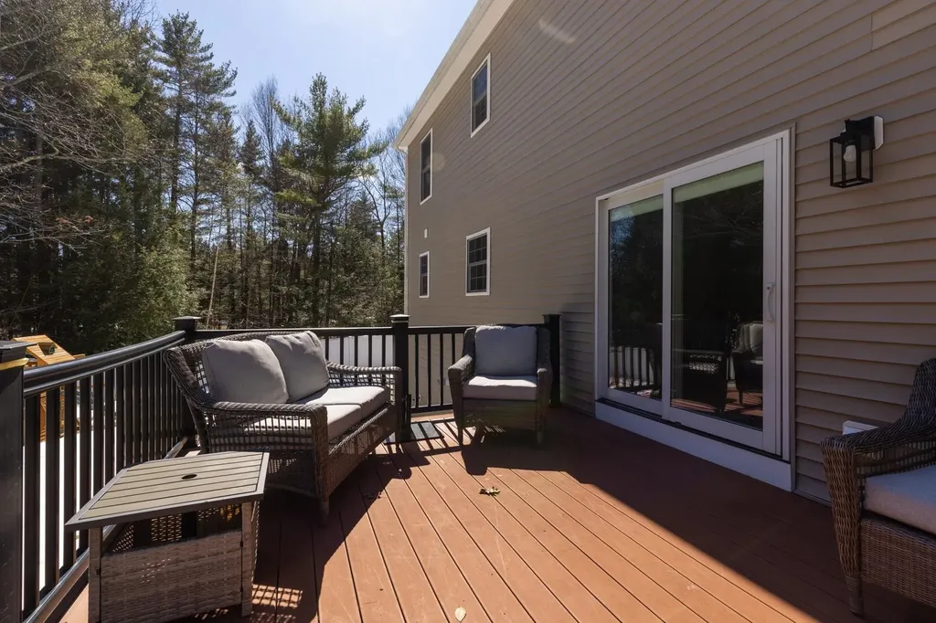 110 Tuck Drive Fremont NH 03044