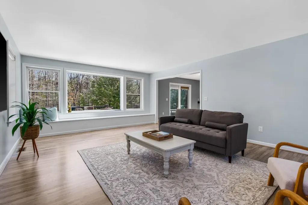 110 Tuck Drive Fremont NH 03044