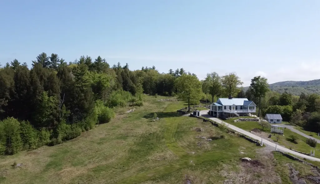 177 Route 121 E Grafton VT 05146