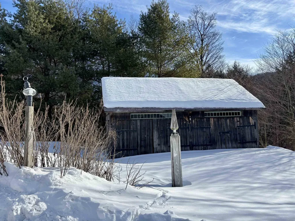 177 Route 121 E Grafton VT 05146