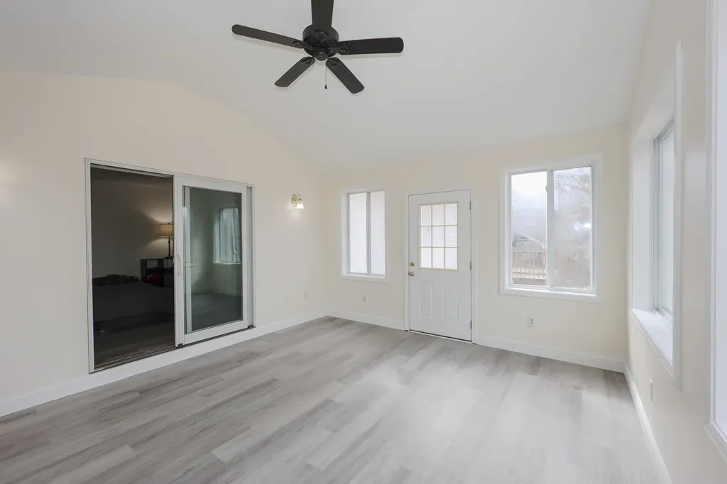 103 Saranac Drive Nashua NH 03062