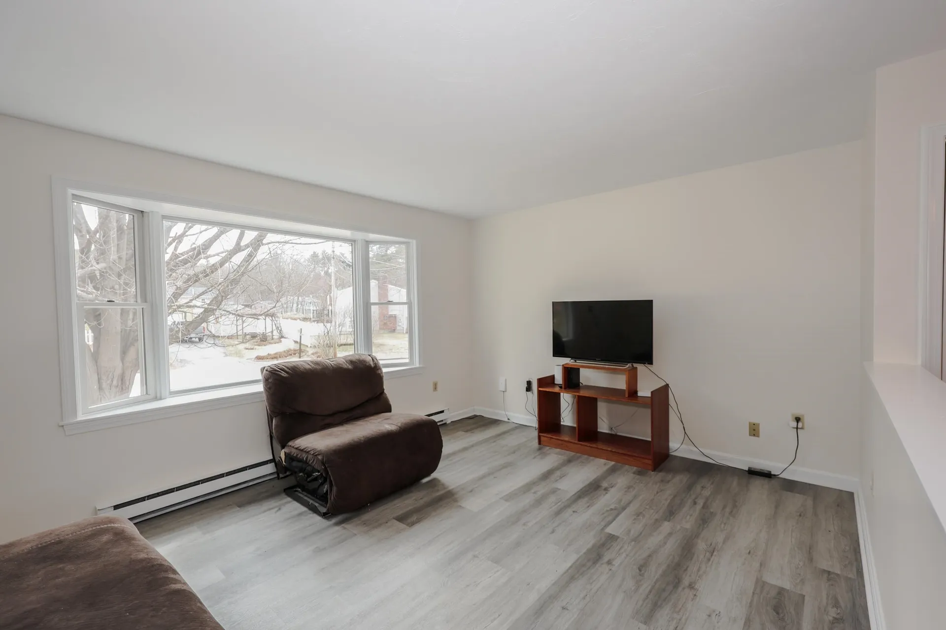 103 Saranac Drive Nashua NH 03062