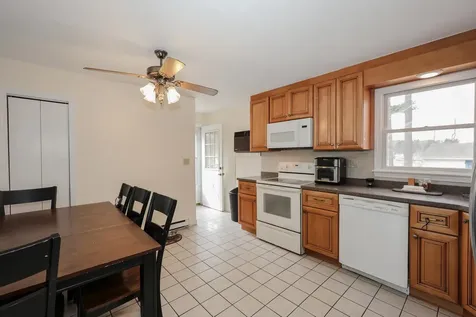 103 Saranac Drive Nashua NH 03062