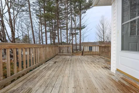 103 Saranac Drive Nashua NH 03062