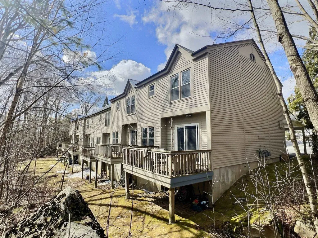 40 Wolf Road Lebanon NH 03766