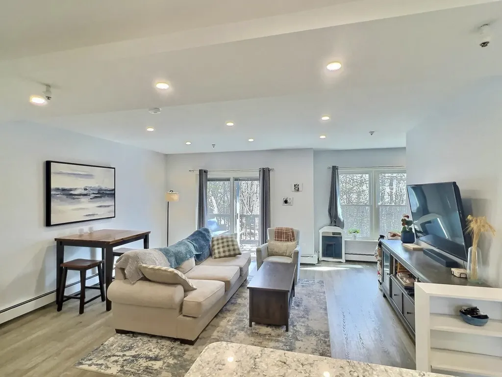 40 Wolf Road Lebanon NH 03766