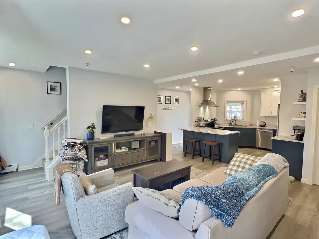 40 Wolf Road Lebanon NH 03766