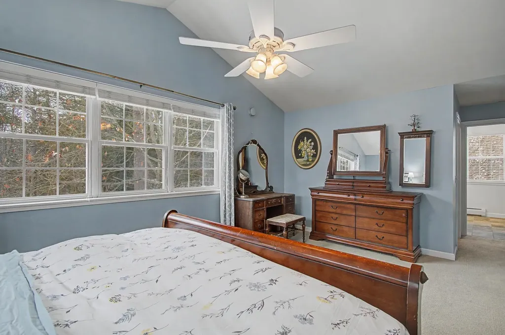 1 Cedar Court Essex VT 05452