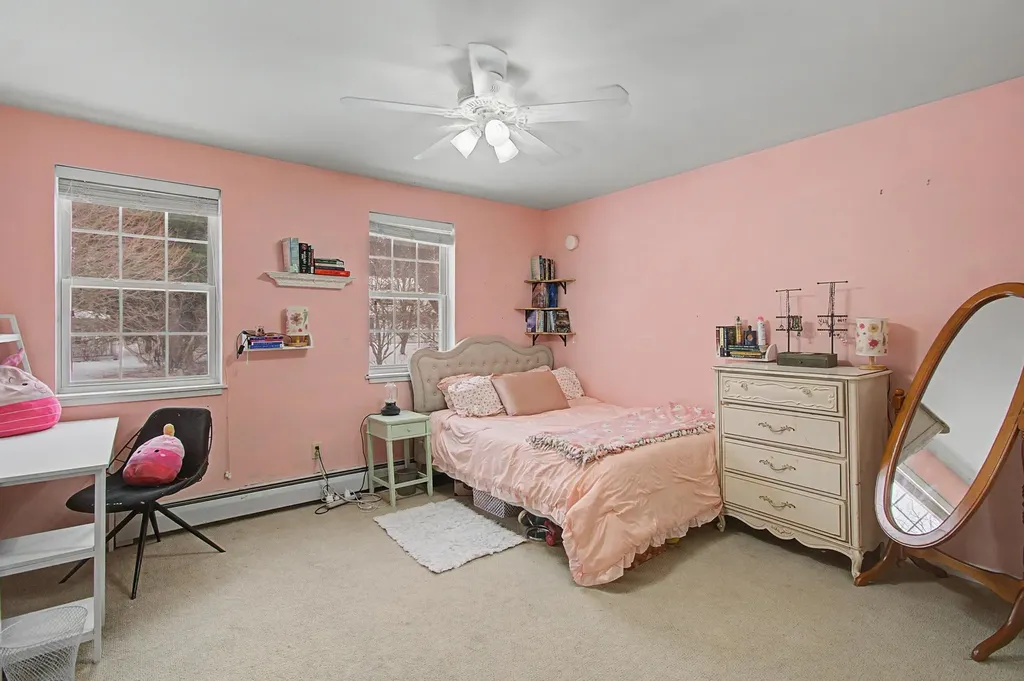 1 Cedar Court Essex VT 05452