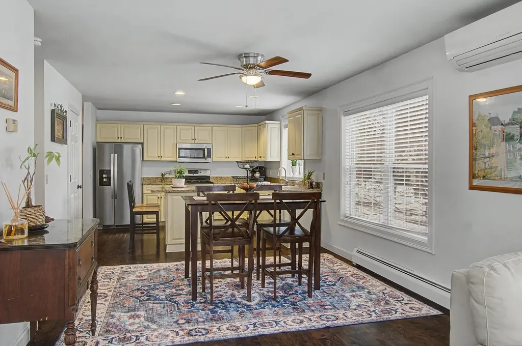 1 Cedar Court Essex VT 05452