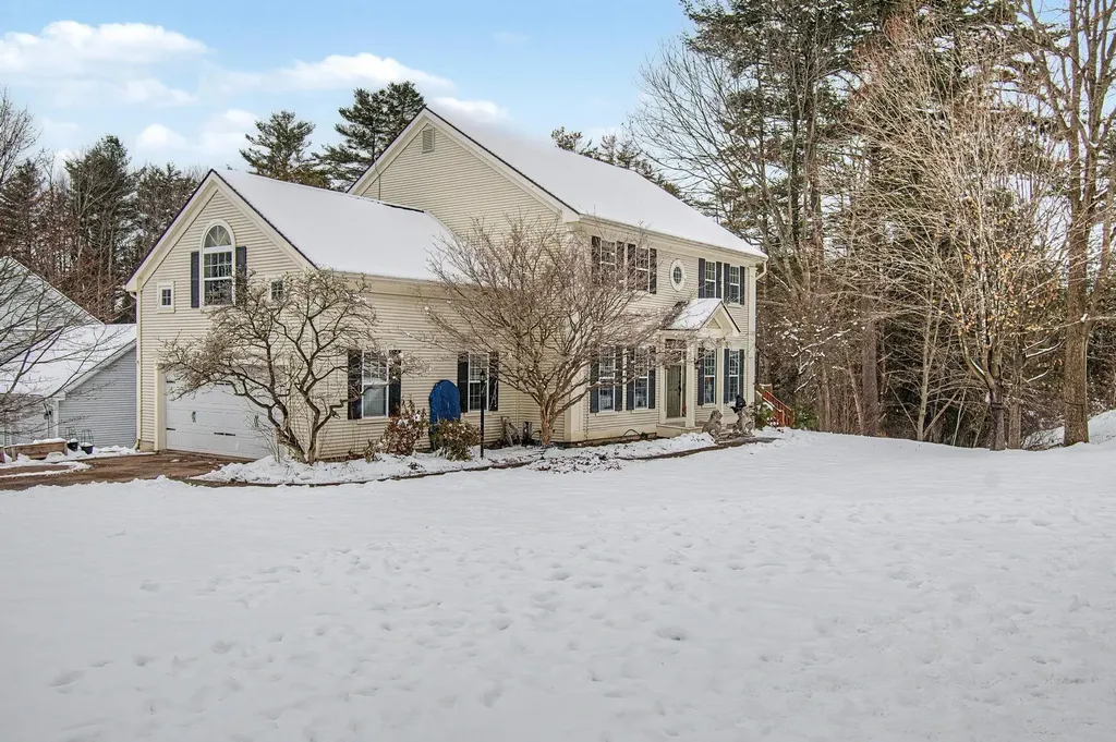 1 Cedar Court Essex VT 05452