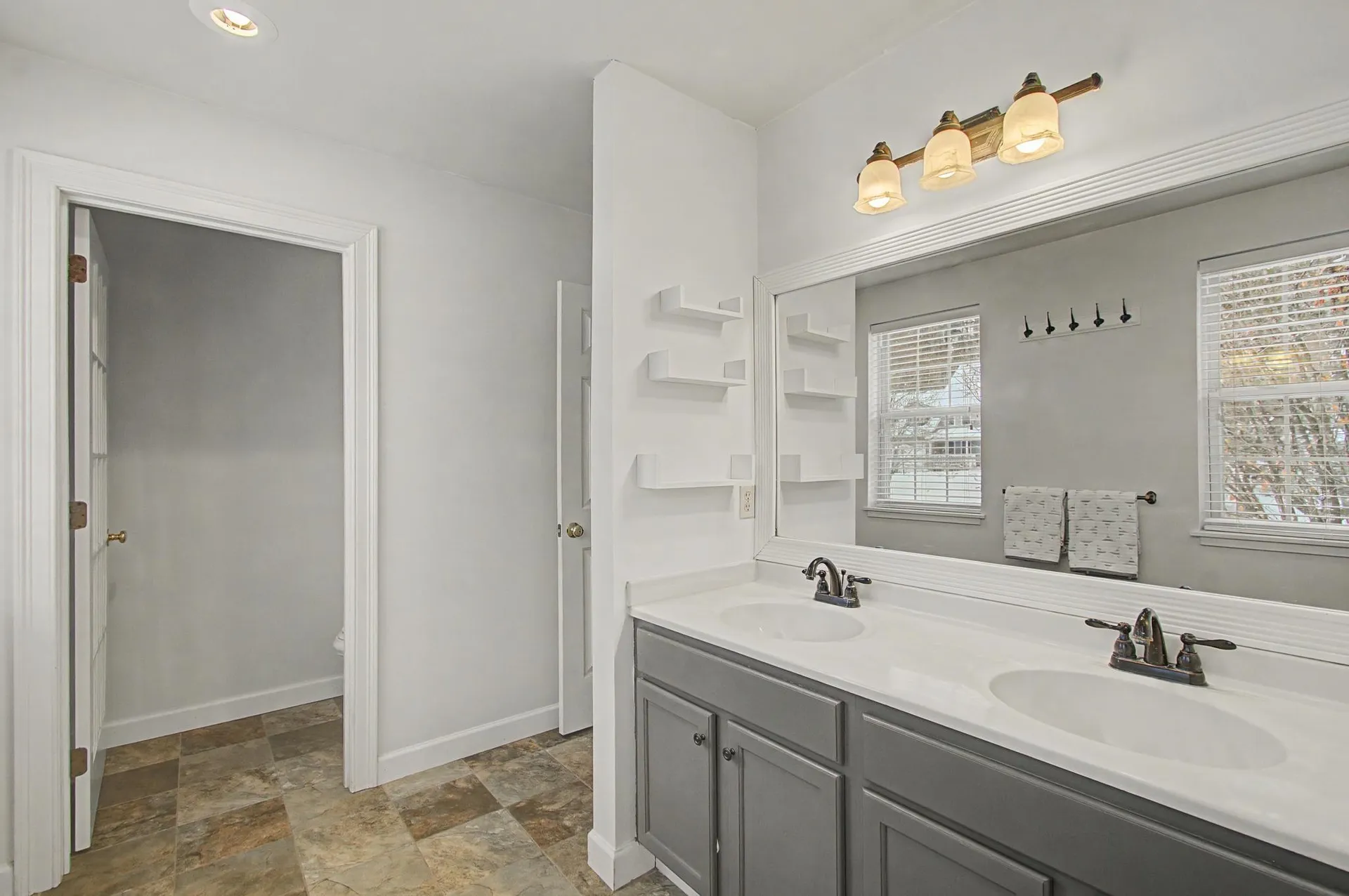 1 Cedar Court Essex VT 05452