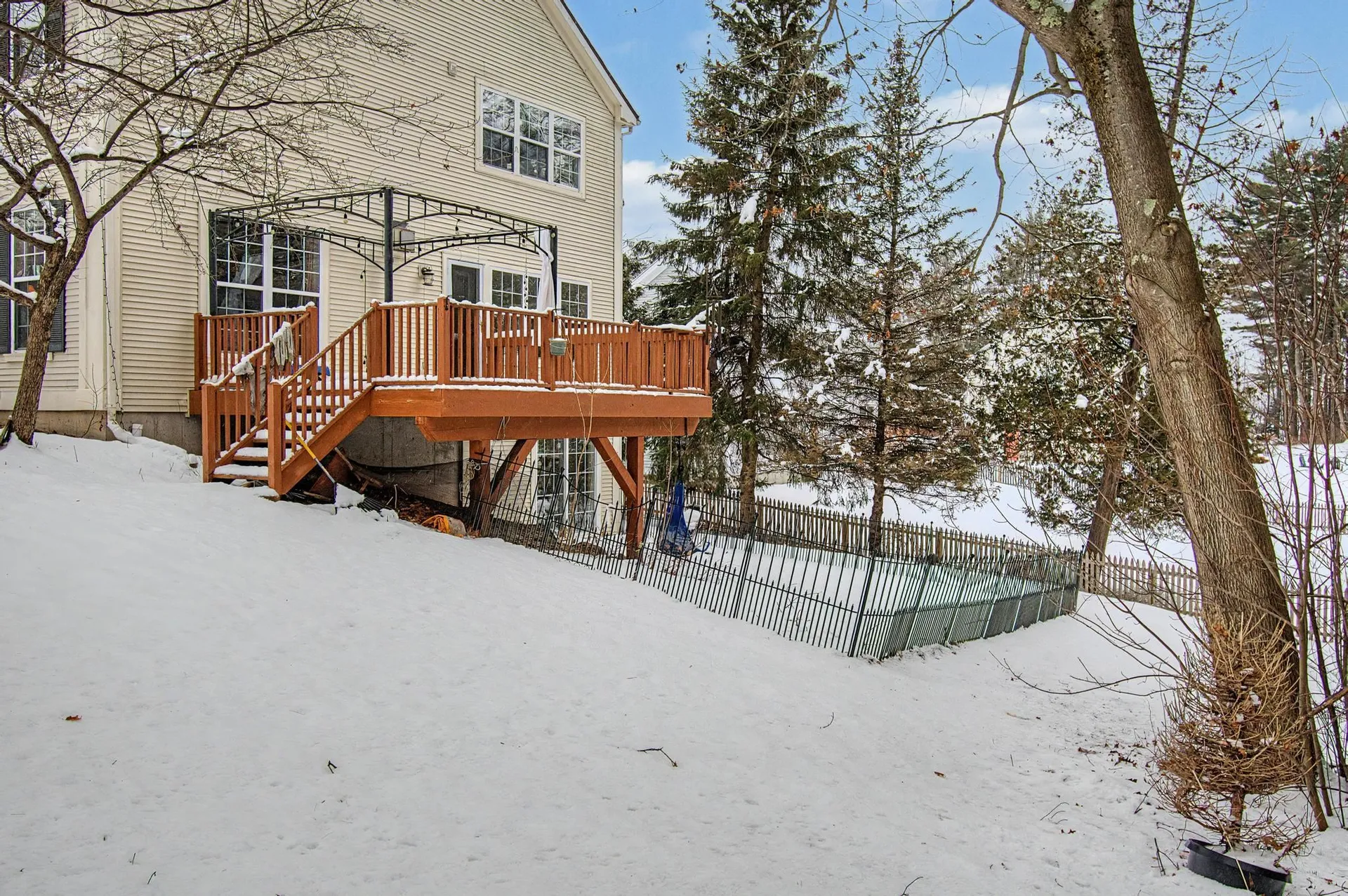 1 Cedar Court Essex VT 05452