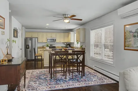 1 Cedar Court Essex VT 05452