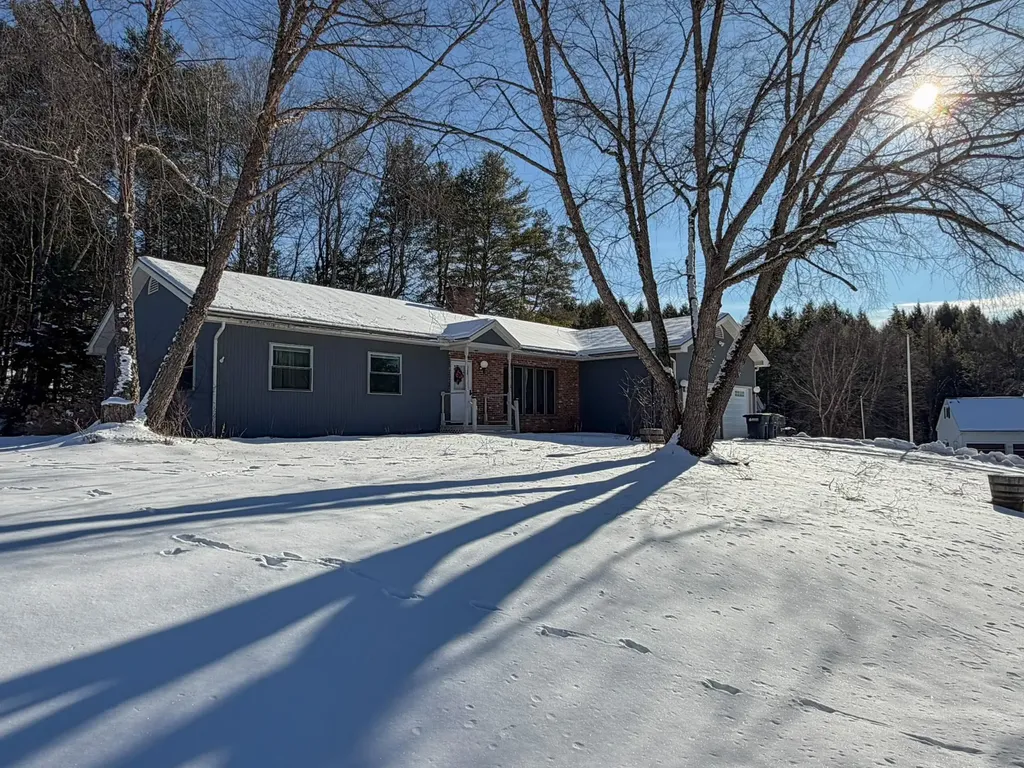 394 Farmer Drive St. Johnsbury VT 05819