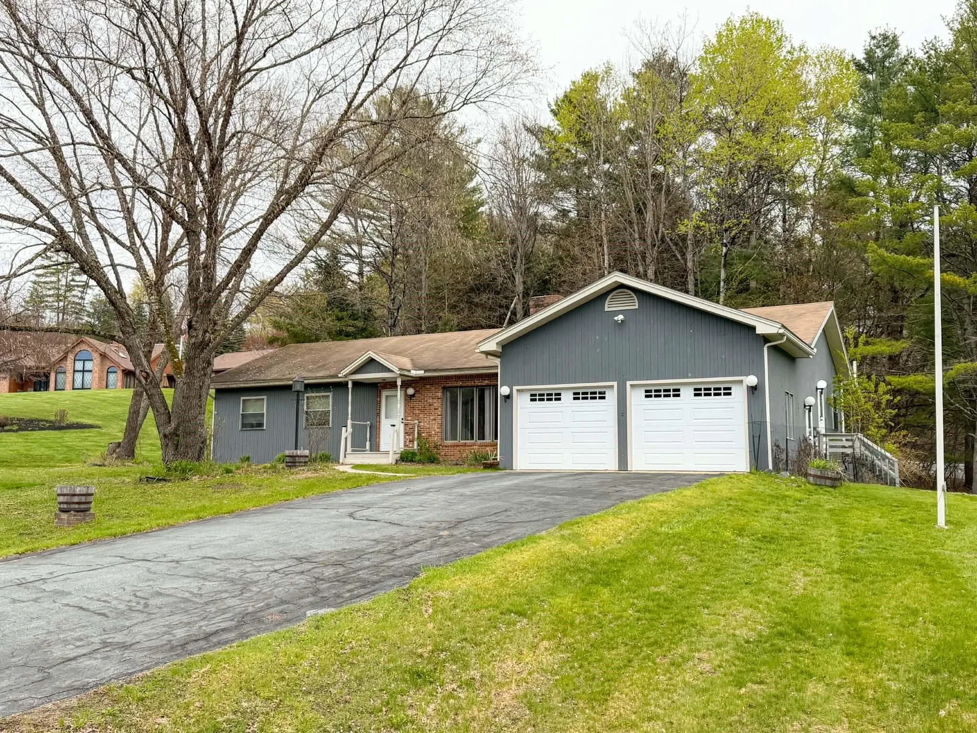 394 Farmer Drive St. Johnsbury VT 05819