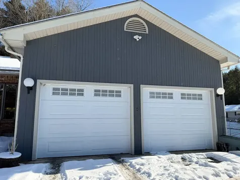 394 Farmer Drive St. Johnsbury VT 05819