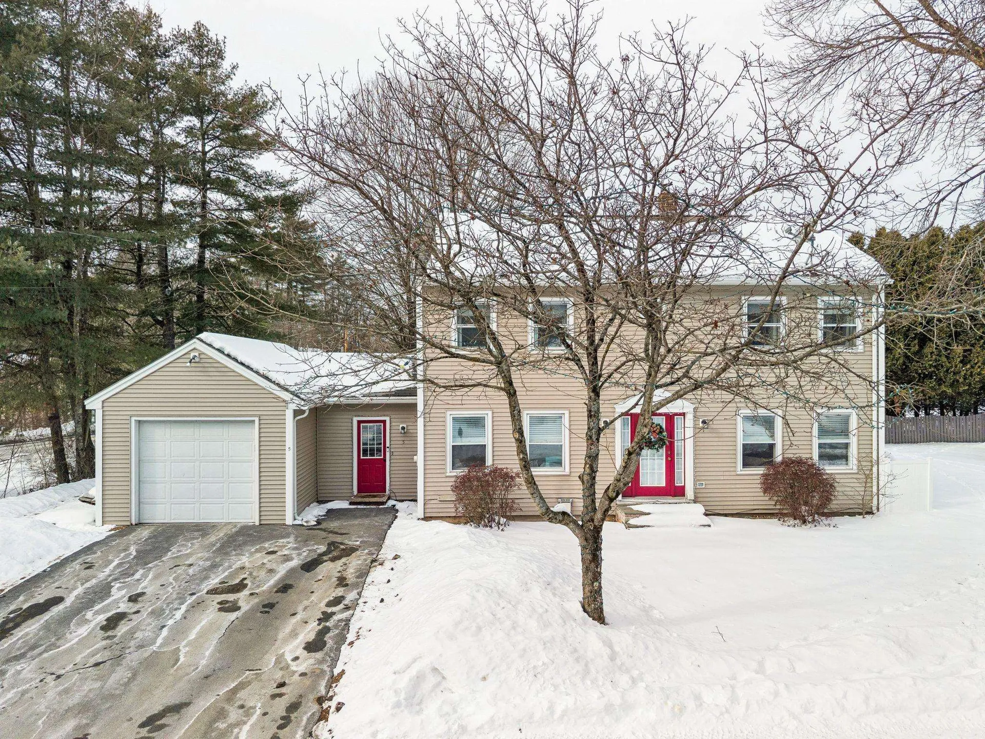 5 Carlton Drive Lebanon NH 03784