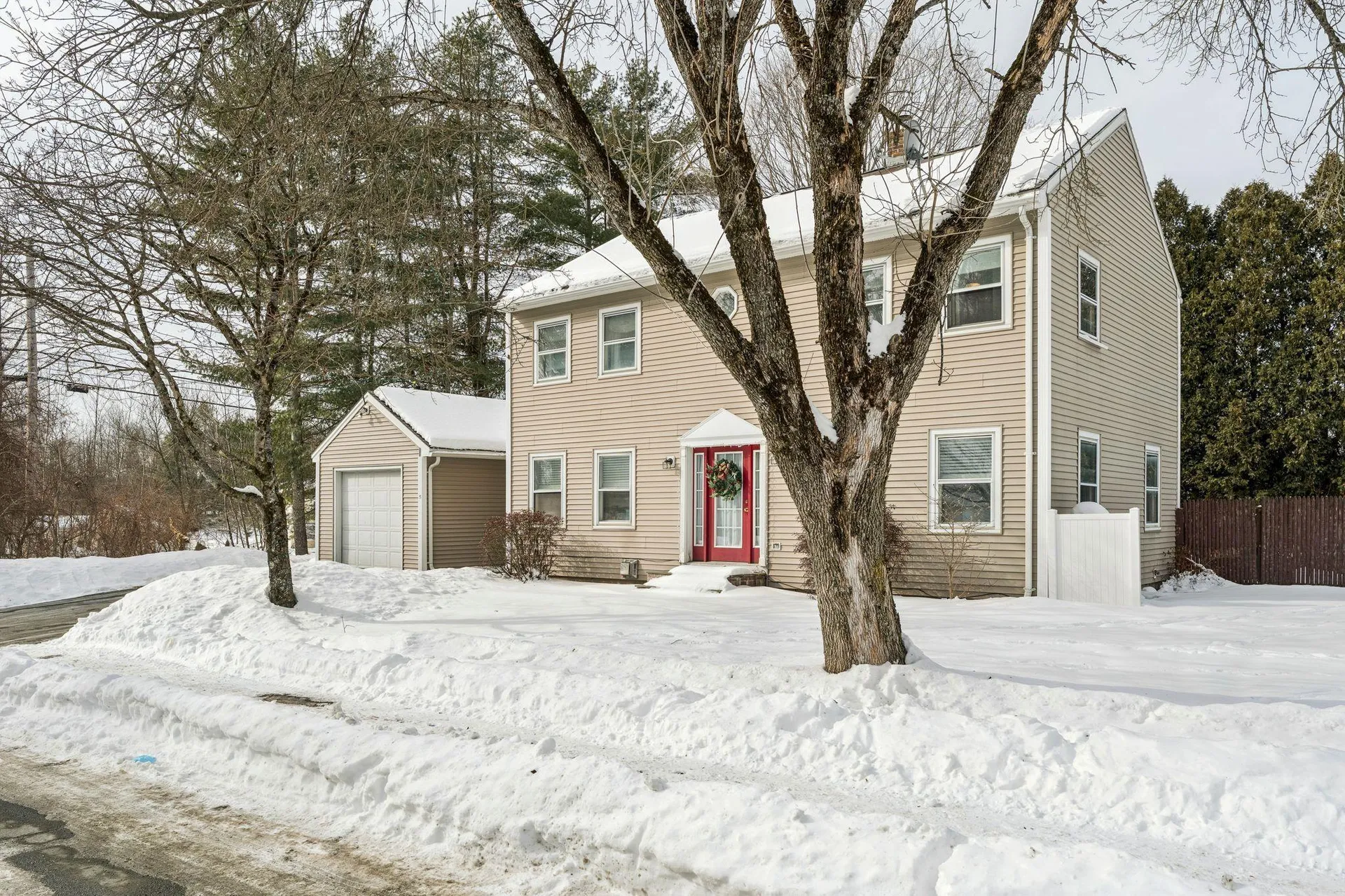 5 Carlton Drive Lebanon NH 03784