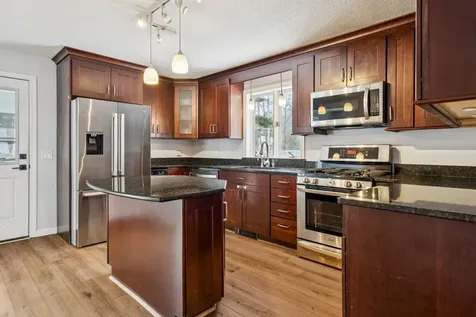 5 Carlton Drive Lebanon NH 03784