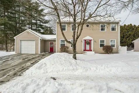 5 Carlton Drive Lebanon NH 03784
