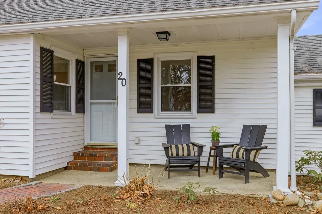 20 Mendum Avenue Kittery ME 03904