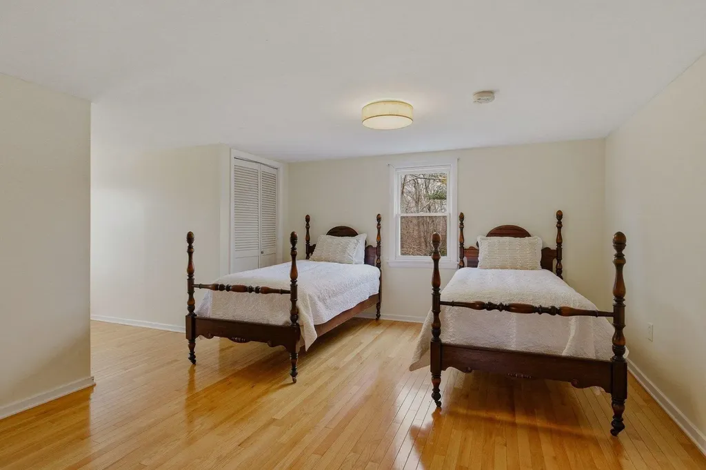 20 Mendum Avenue Kittery ME 03904