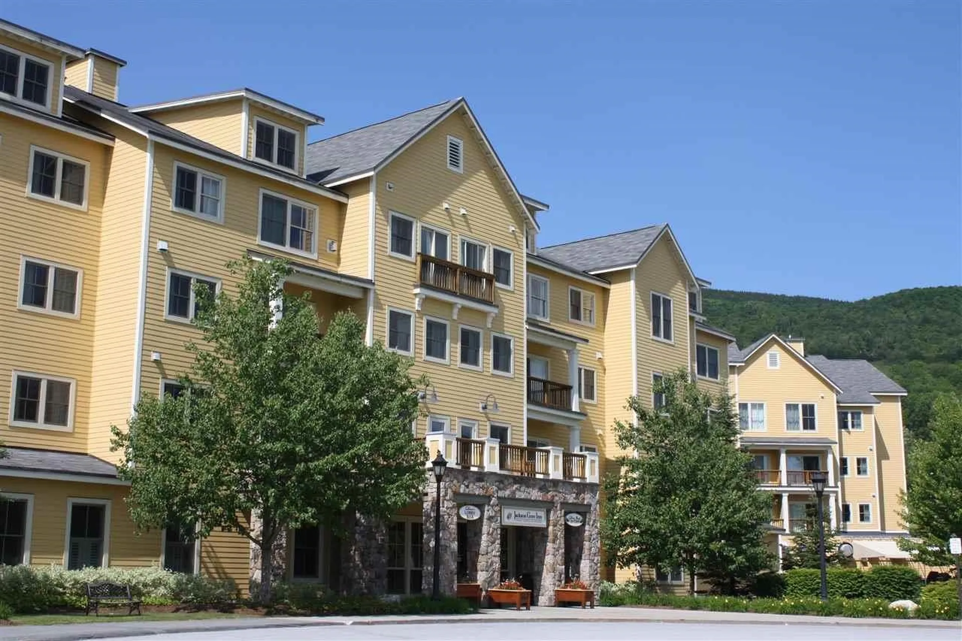 448 Qtr. I V Jackson Gore Inn Ludlow VT 05149