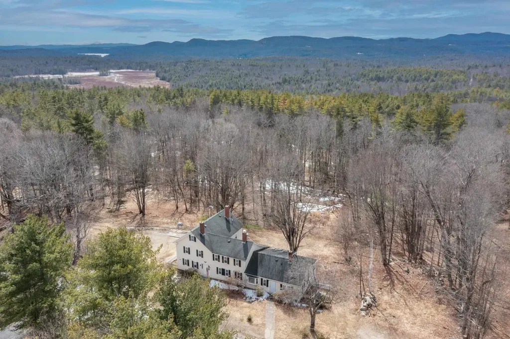 60 Winona Road Meredith NH 03253