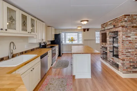 60 Winona Road Meredith NH 03253