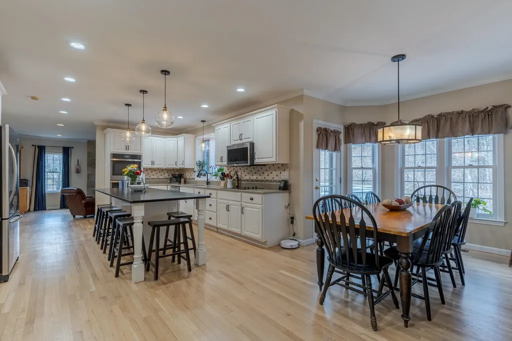 5 Blackford Drive Exeter NH 03833