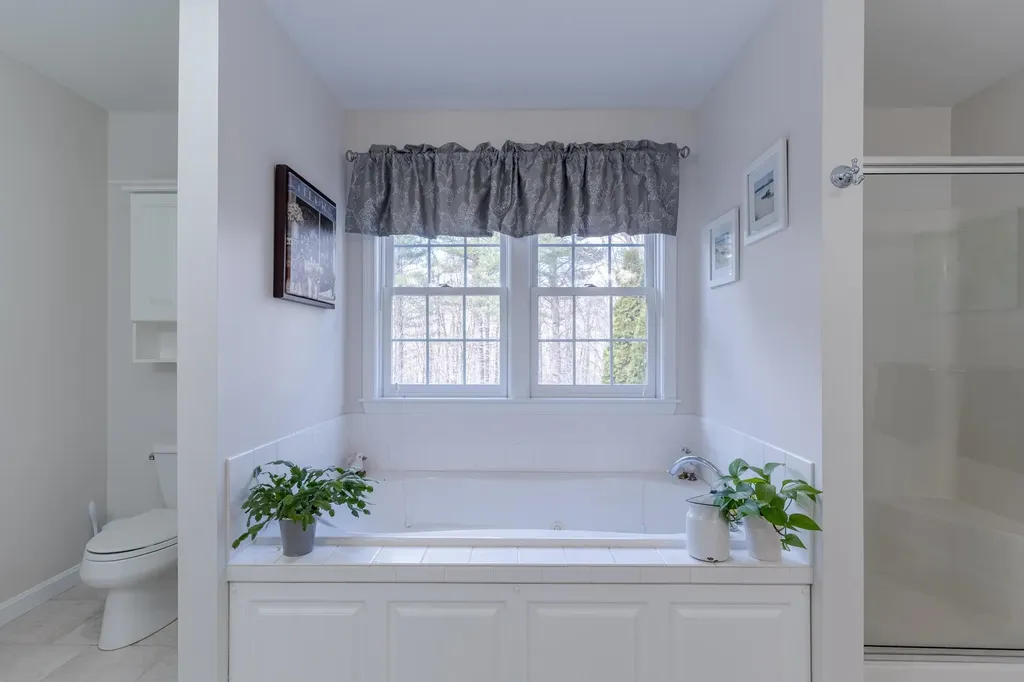 5 Blackford Drive Exeter NH 03833